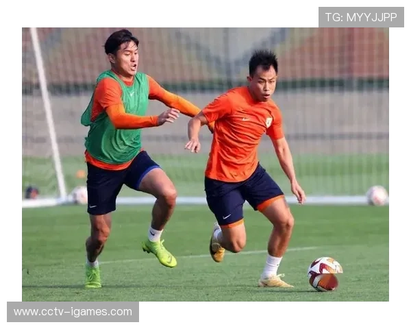 防守强度升级，解围距离延长导致射门空间锐减